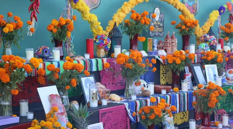 Day of the Dead Explained for Kids: Traditions, Ofrendas and Marigolds