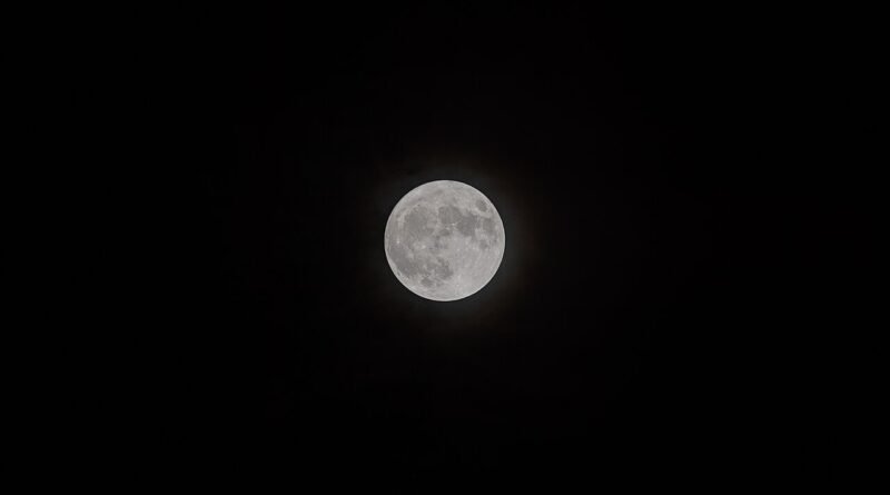 La luna y el niño insomne – Cuento para dormir