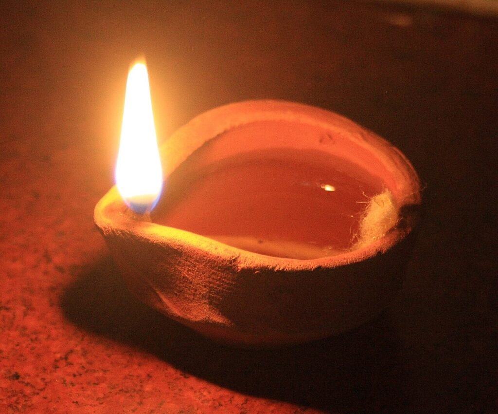 சின்ன விளக்கு – தீபாவளிக் கதை