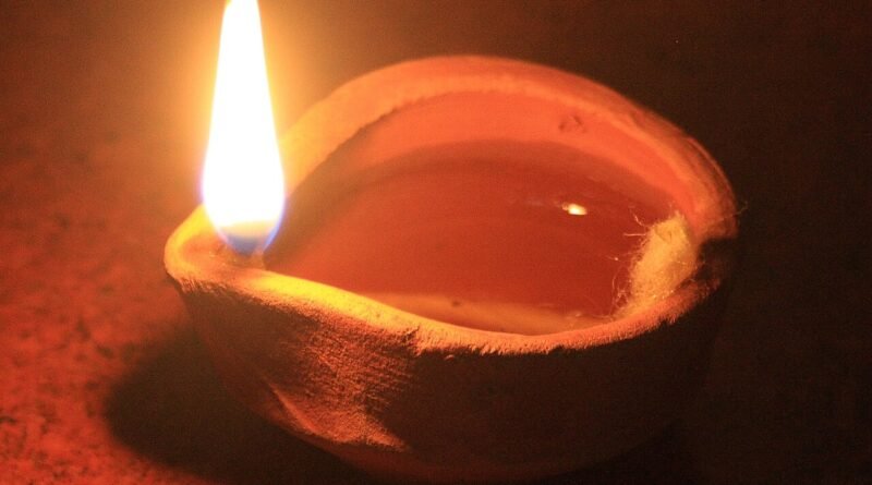 சின்ன விளக்கு – தீபாவளிக் கதை